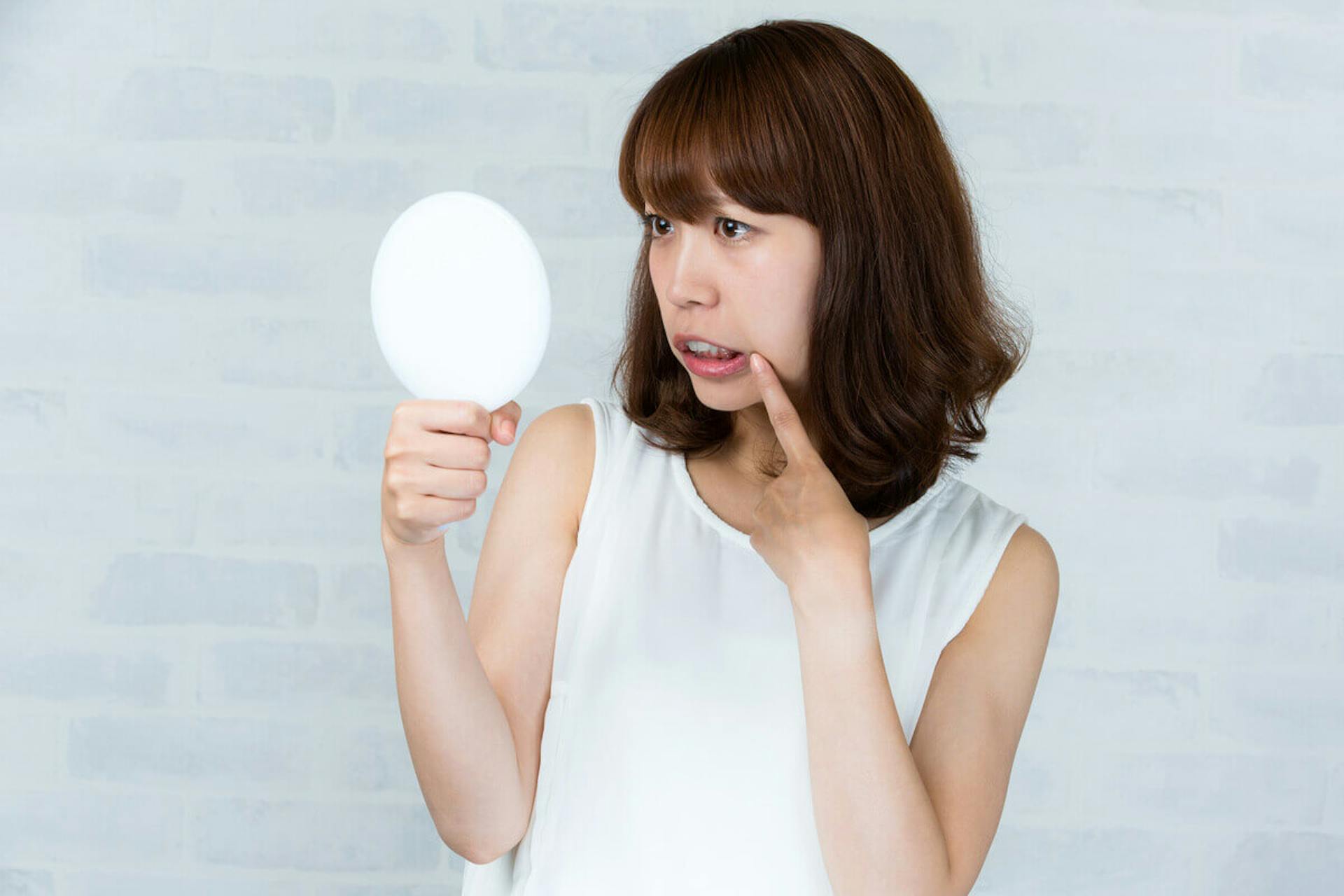 口内炎とストレスの関係は？主な原因やできやすい場所・治し方を解説のサムネイル