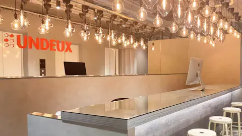 アンドゥスーパーボディ (UNDEUX SUPERBODY) 新宿スタジオ店の写真1
