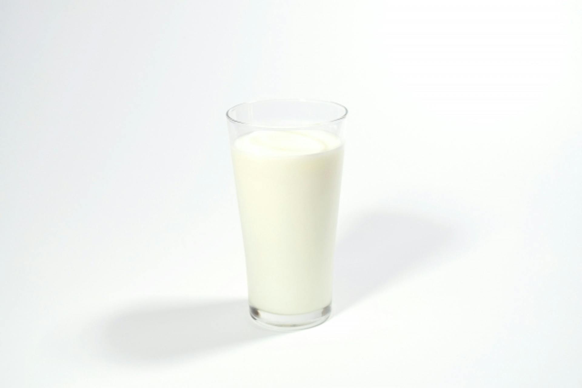 カルシウムを含む食品は？はたらきや不足の影響、適切な摂取量も解説のサムネイル