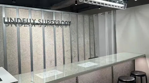 アンドゥスーパーボディ (UNDEUX SUPERBODY) 川崎店の写真1