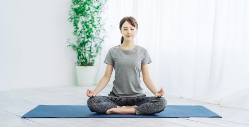 瞑想・マインドフルネスがもたらす5つの効果とコツ！