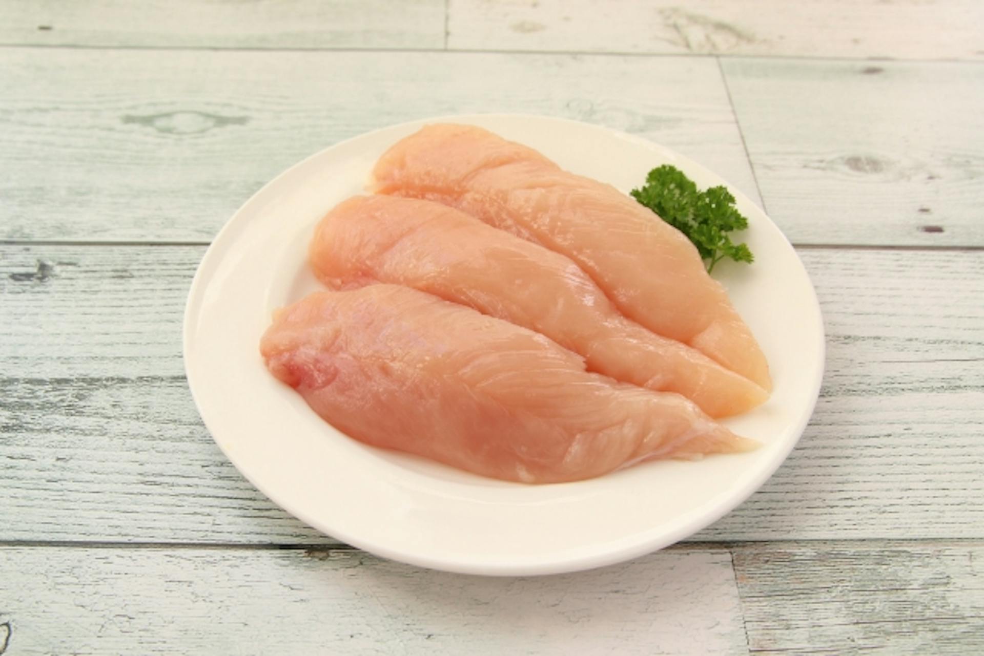 タンパク質が不足するとどうなる？1日に摂取すべき量や摂取源も紹介のサムネイル