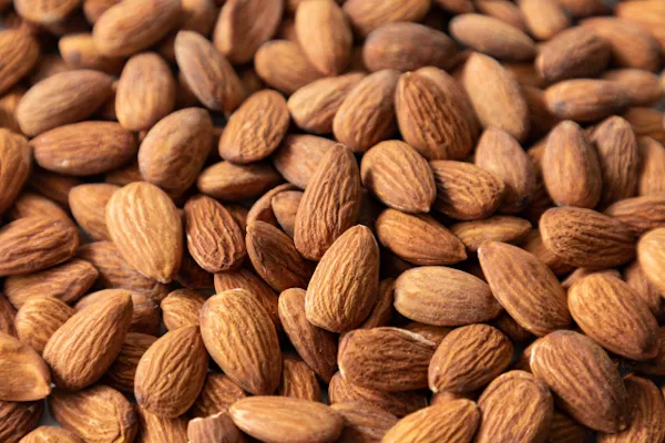 アーモンド