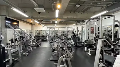 駅前筋肉留学GO 田町店の写真1