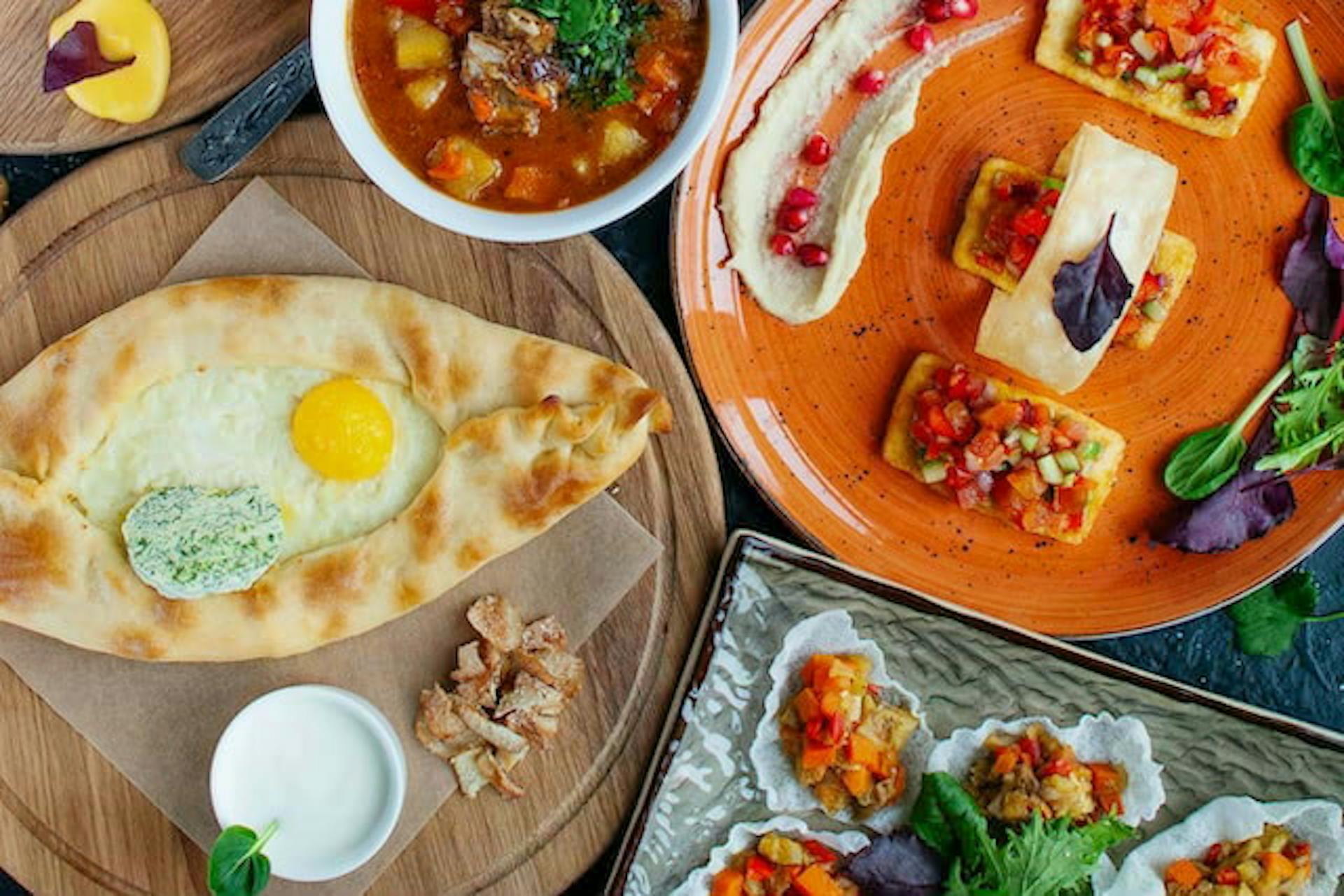 エネルギー産生栄養素とは？それぞれのはたらきや理想のバランスのサムネイル