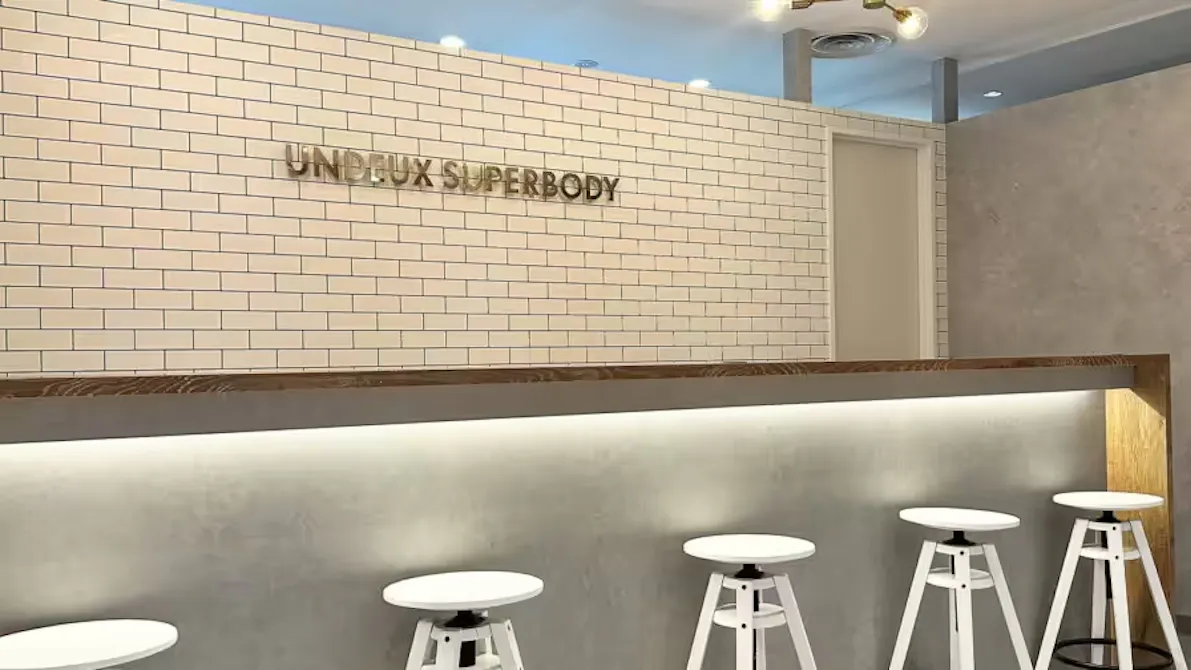 アンドゥスーパーボディ (UNDEUX SUPERBODY) 広島スタジオ店の画像