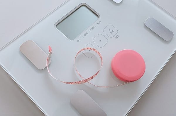体重計とメジャー