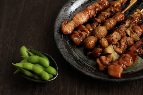 タレの焼き鳥と枝豆