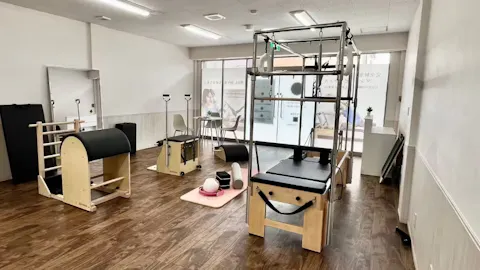 TRUE FORM PILATES 七里スタジオの写真2