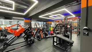 MUSCLE PARK 港区 総合フィットネスの写真3