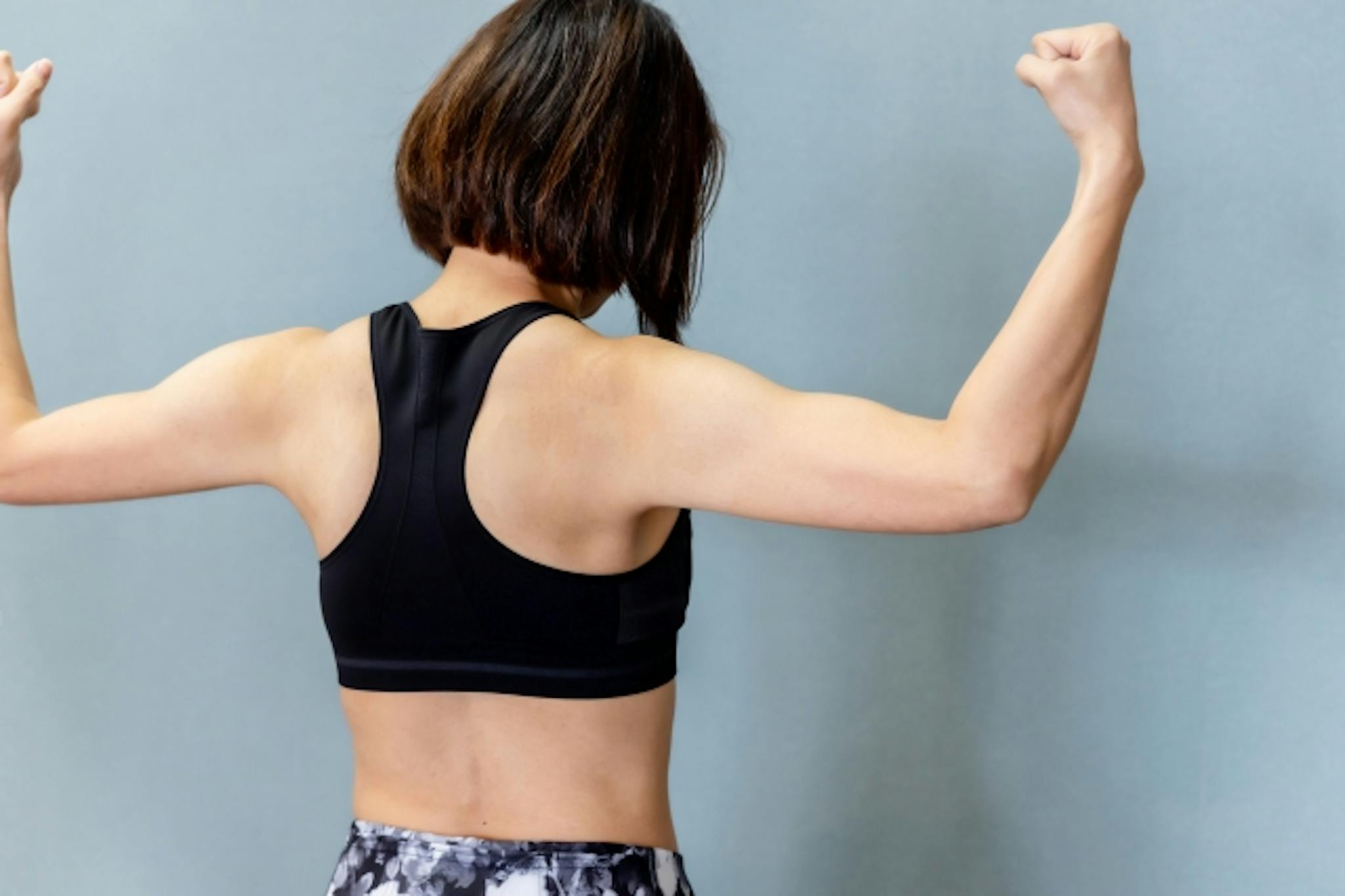 筋トレは食後にすべき？理由と筋トレのための食事のポイントを解説のサムネイル