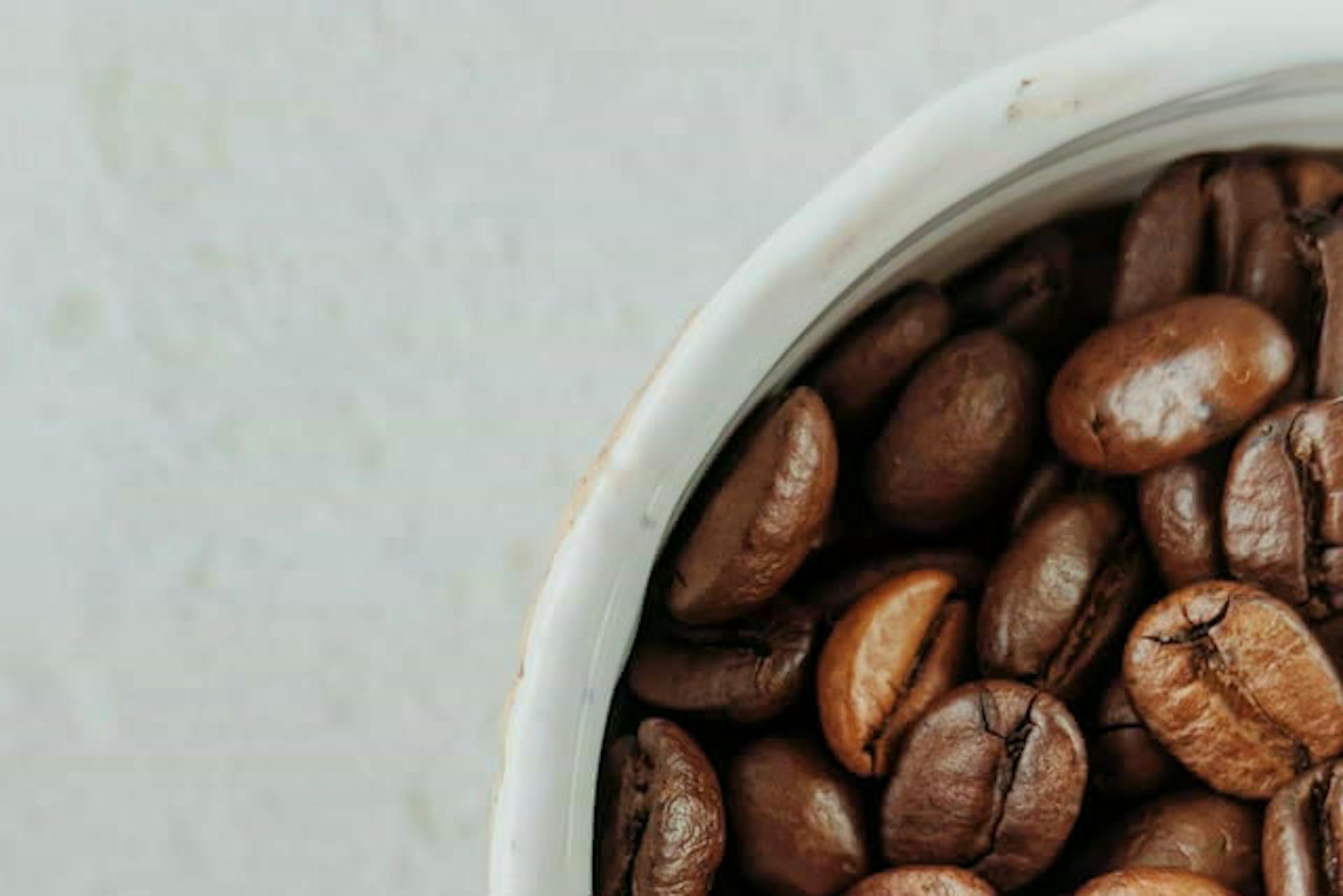 コーヒーはダイエットに効果あり？コーヒーに含まれる成分の作用とは！のサムネイル