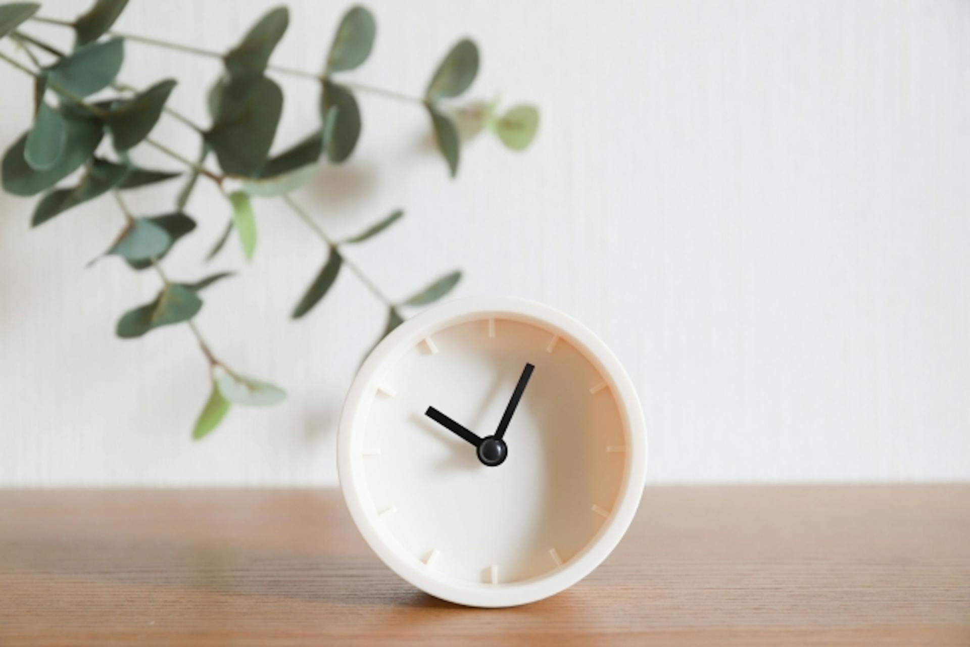 メラトニンとはどんなホルモン？はたらきや分泌を促すポイントを紹介のサムネイル