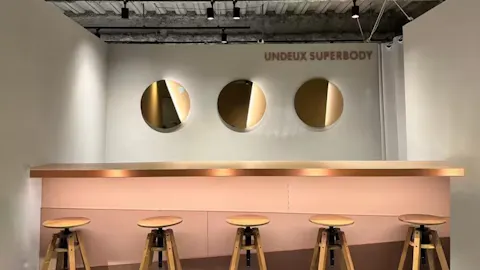 アンドゥスーパーボディ (UNDEUX SUPERBODY) 本厚木スタジオ店の写真1