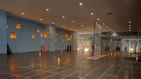 ホットヨガのカルド 久米川店の写真1