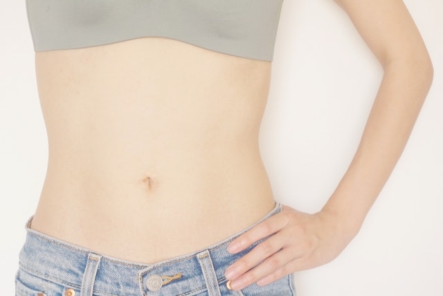 女性の平均的な腹囲とは？年代別の統計と健康的な痩せ方を紹介！