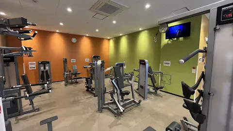 エニタイムフィットネス 阪急吹田駅前店の写真2