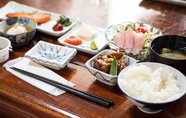 朝食_鮭定食