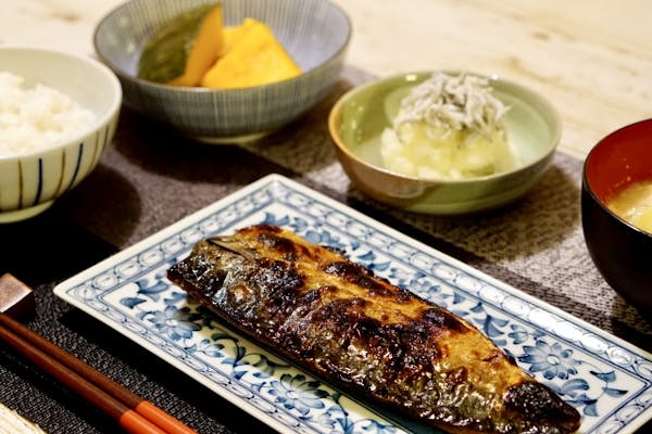 焼き魚中心の和食