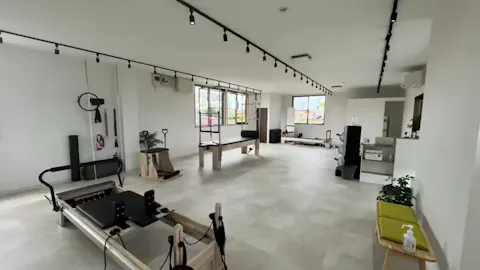 ピラティススタジオ ルルト 小松店の写真1