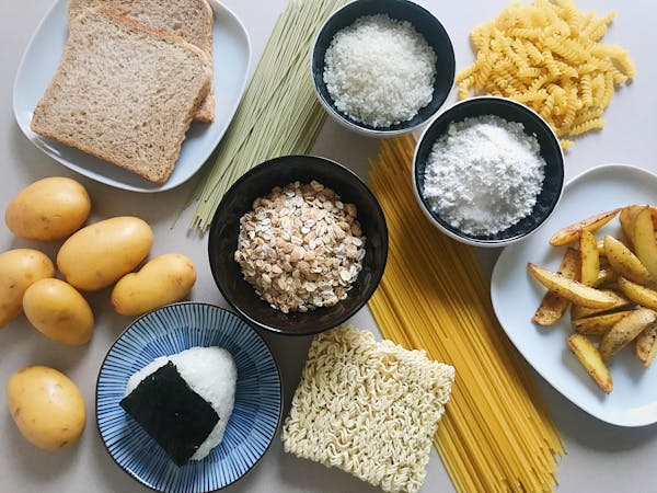 パンや穀物類などの炭水化物