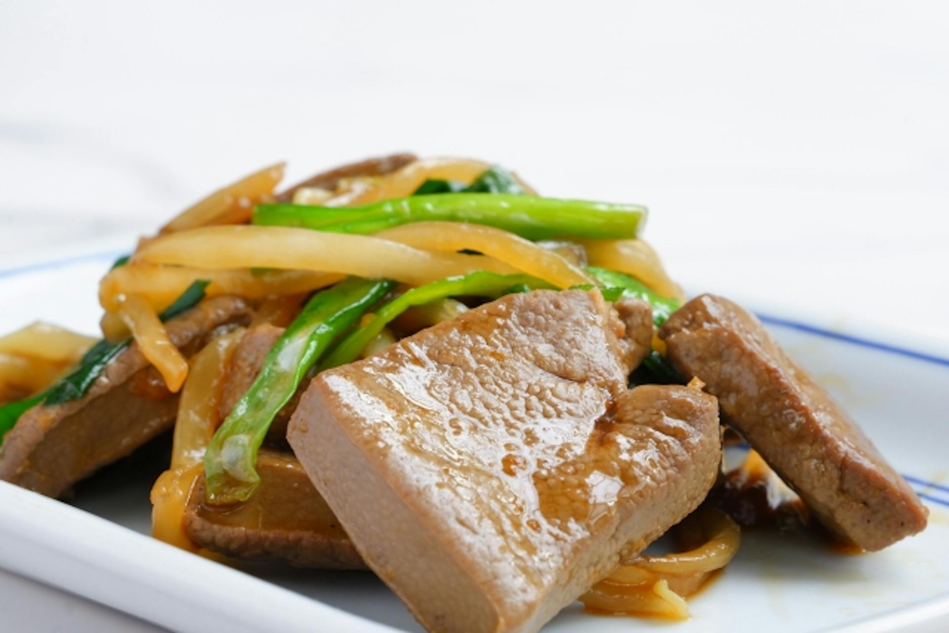 水溶性ビタミンとは？9種類のビタミンのはたらきや食事摂取基準のサムネイル