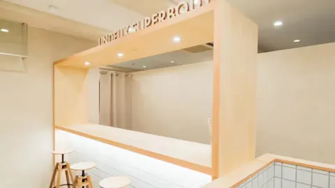 アンドゥスーパーボディ (UNDEUX SUPERBODY) 三軒茶屋店の写真1