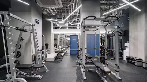 SPACE GYM 西新宿店の写真1
