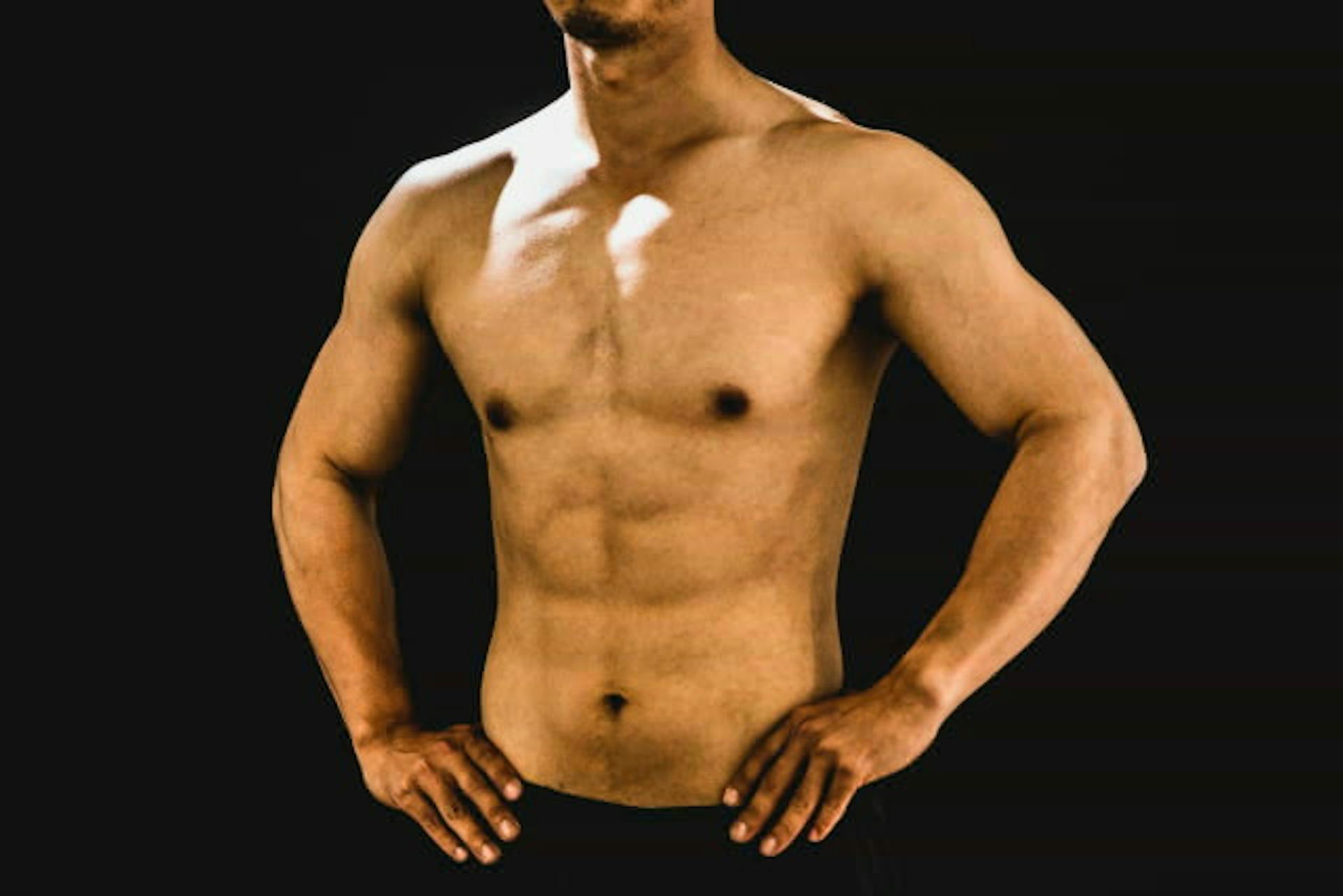 腹筋を割るには？筋トレと食事、有酸素運動のポイントを徹底解説のサムネイル