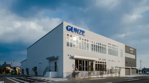 グンゼスポーツ 広島祇園店の写真2