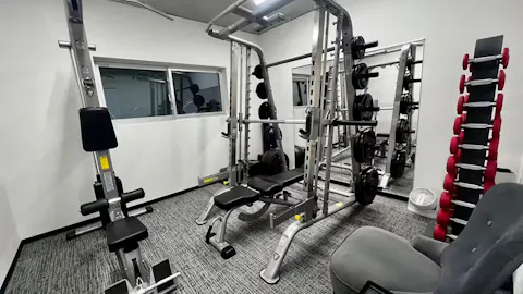 駅前筋肉留学GO 調布店の写真1