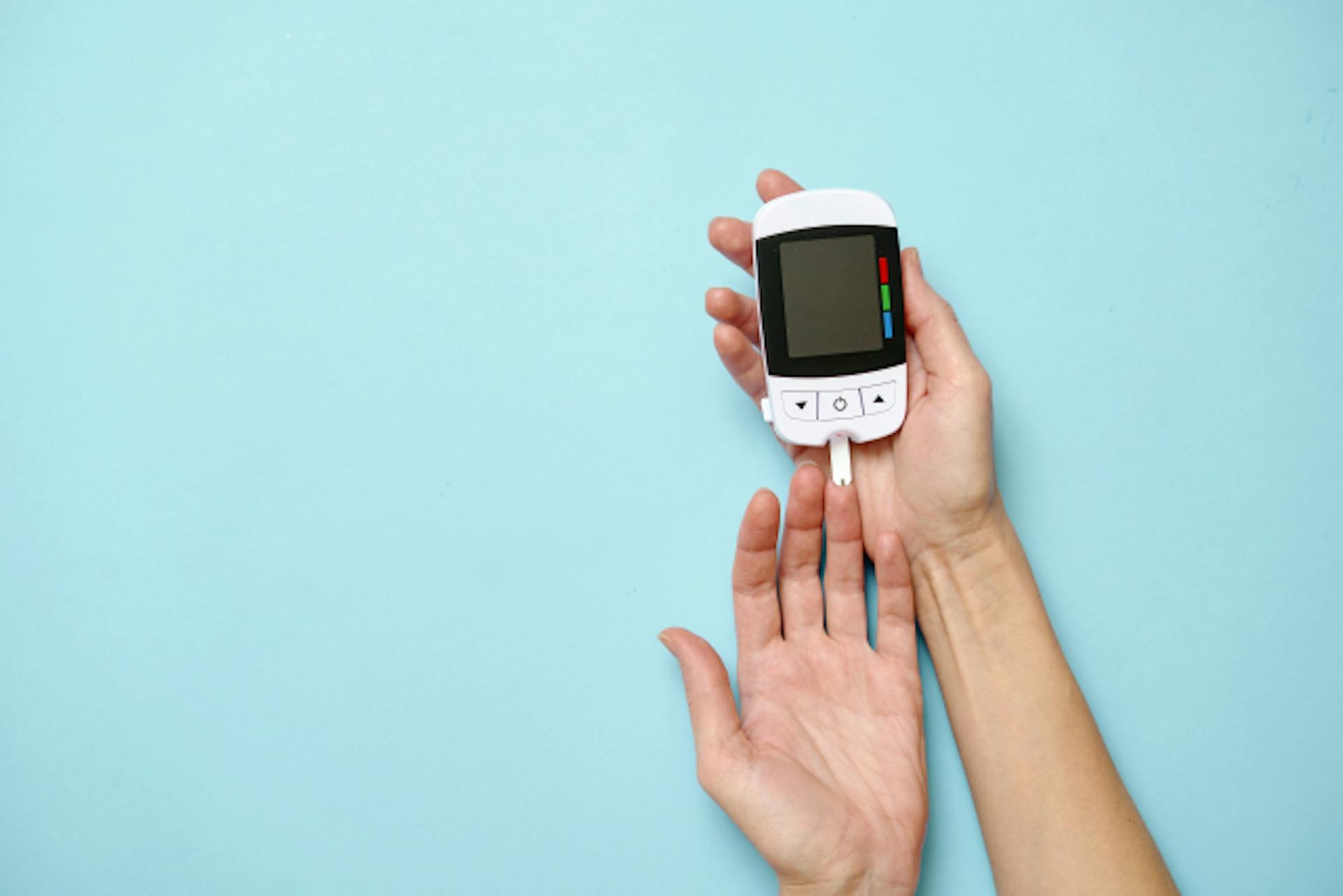 血糖値の正常値とは？高・低血糖の影響や血糖値を正常に保つポイントのサムネイル