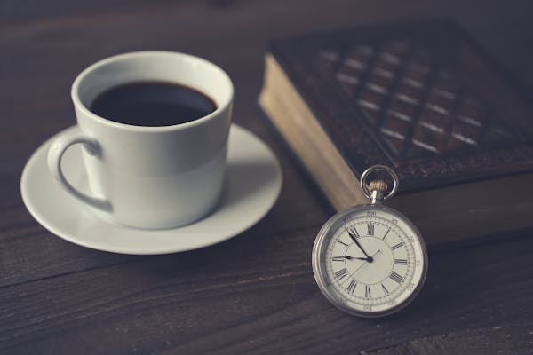 コーヒーと懐中時計