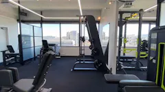 駅前筋肉留学GO 博多店の画像