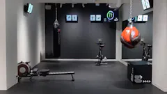 UPPER 9 十条店の画像
