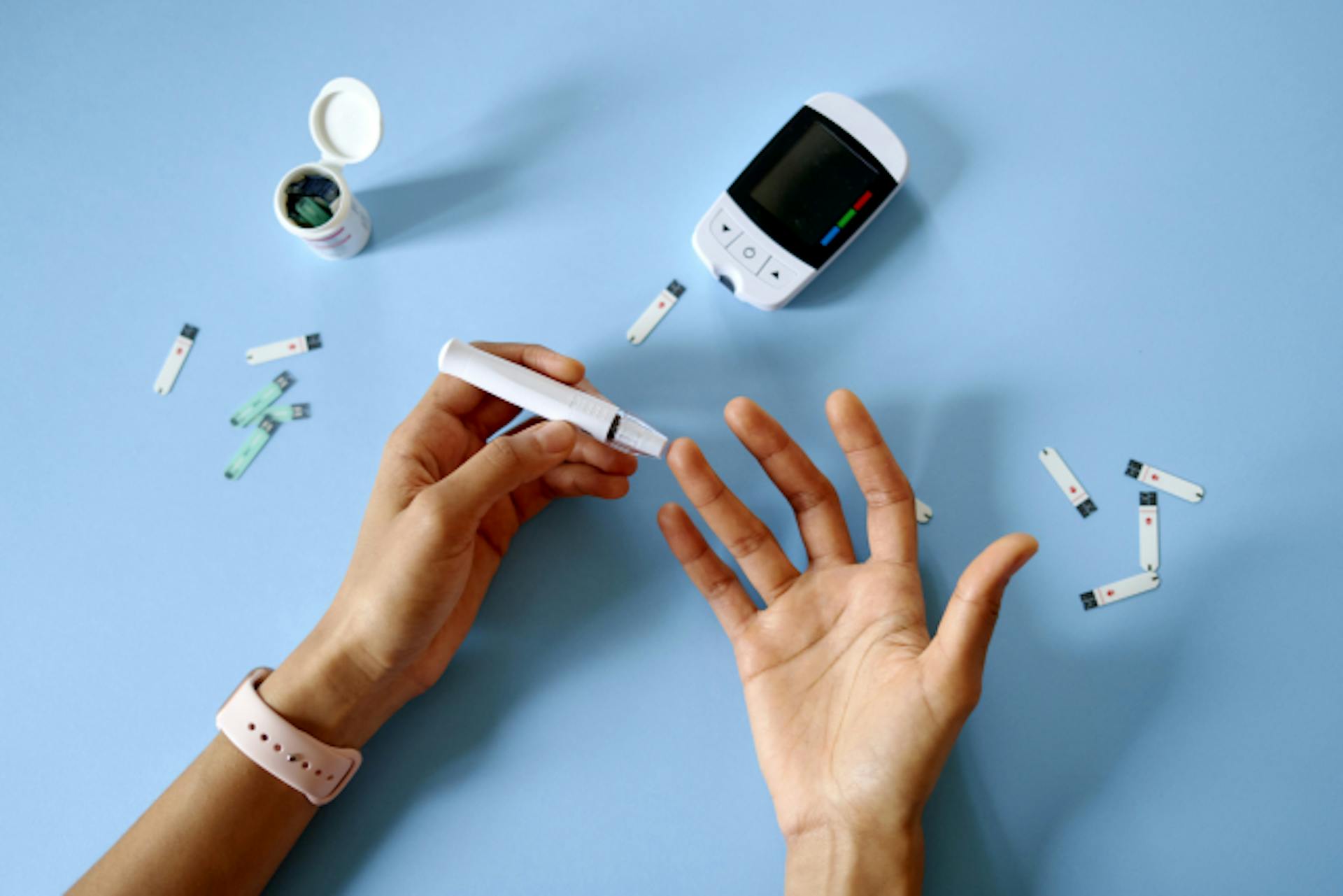 血糖値を下げるには？血糖値の基礎知識と食事や運動のポイントを解説のサムネイル