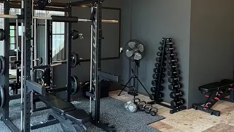 グッドライフジム (GOODLIFE GYM) 六町店の写真1