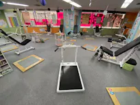 カーブス 伊丹駅前店の画像