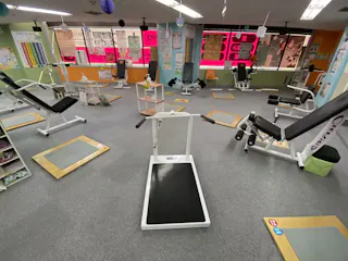 カーブス 伊丹駅前店の写真3