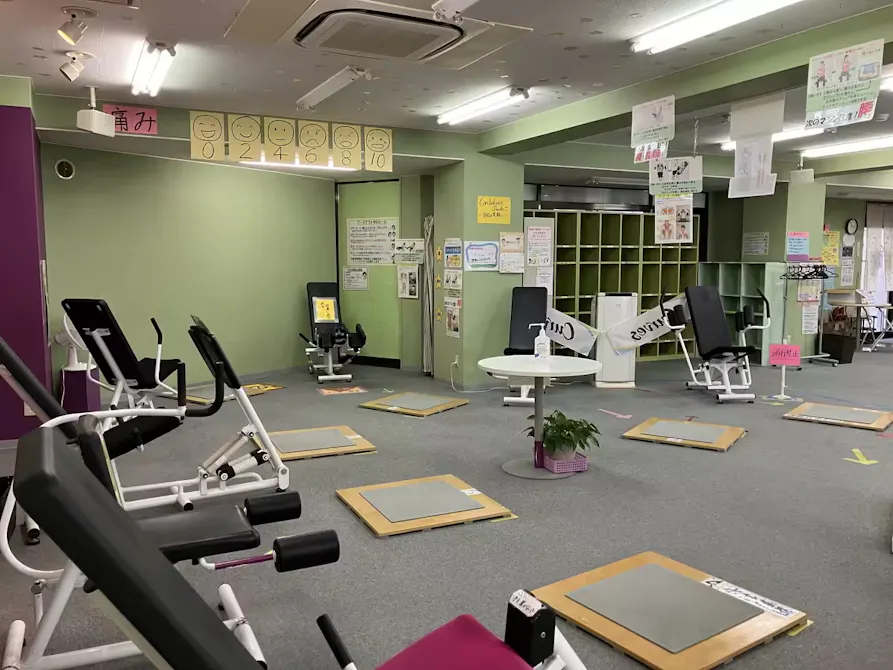 カーブス 本陣通店の画像