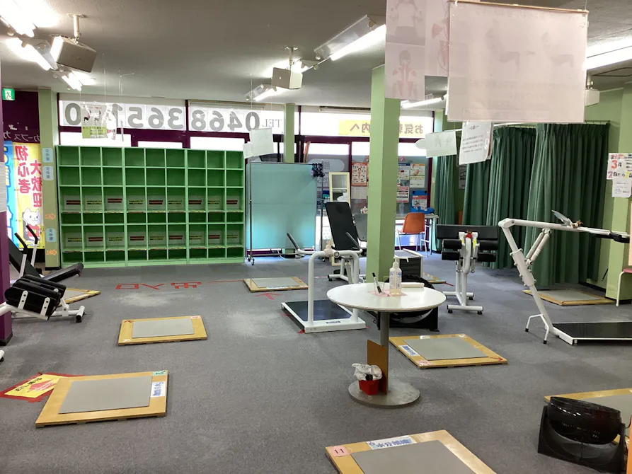 カーブス 横須賀大津店の画像