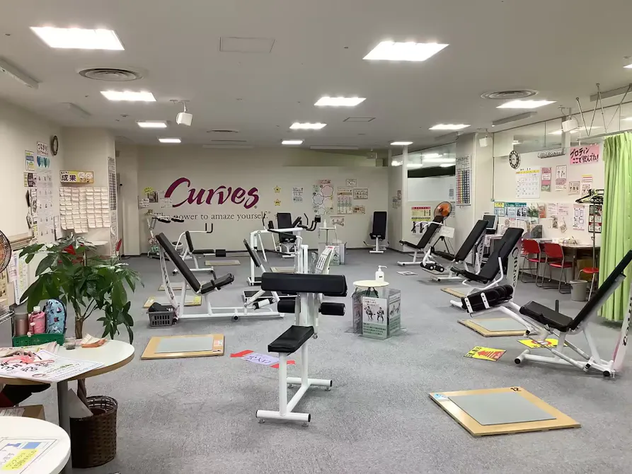 カーブス 近鉄四日市駅前店の画像
