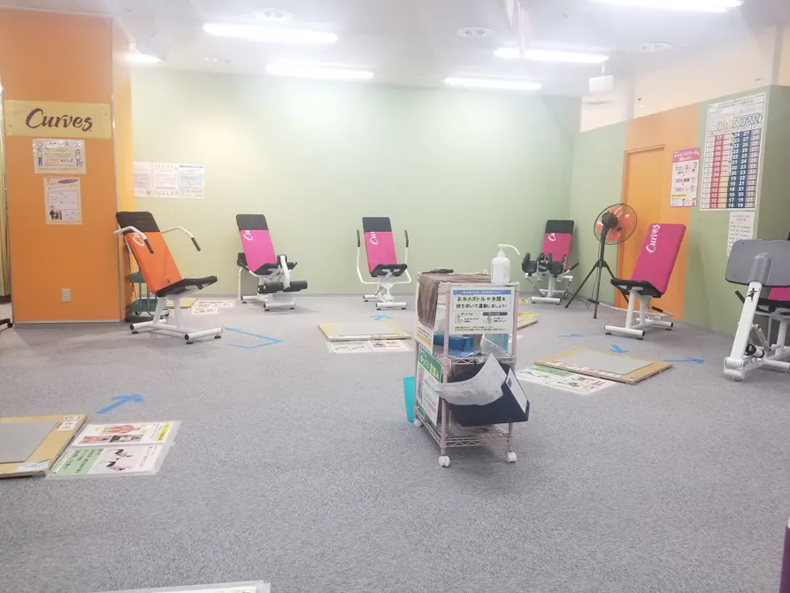 カーブス 西友羽村店の画像