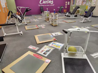 カーブス アルプラザ栗東店の写真3