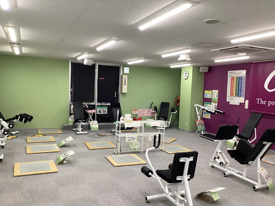 カーブス 大船駅前店の画像