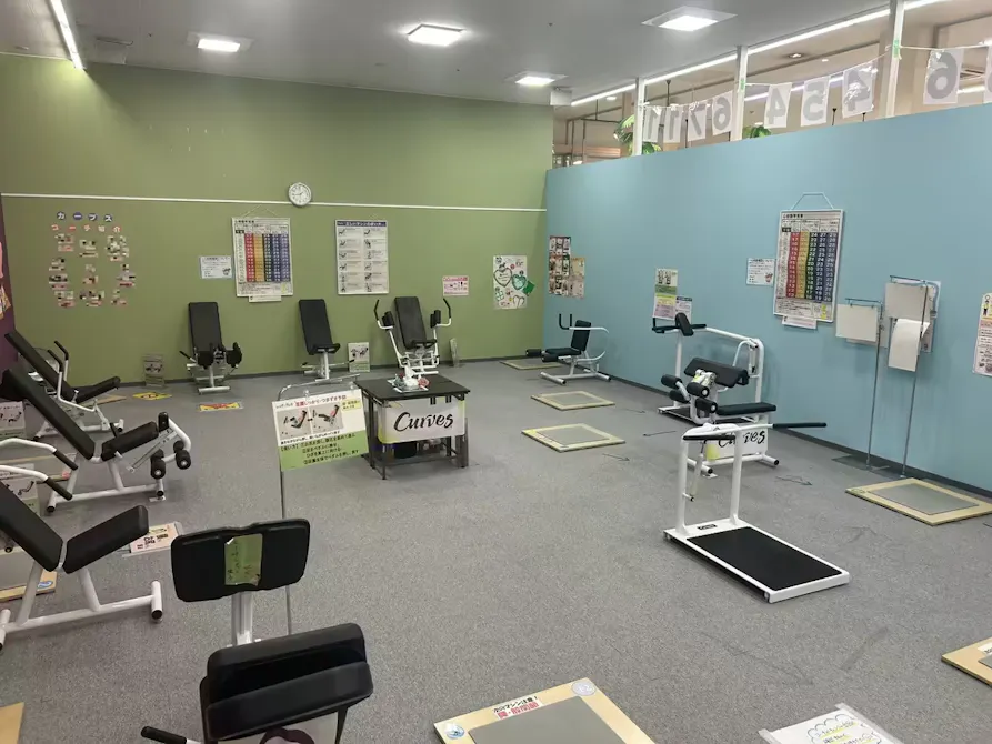 カーブス マルナカ中島店の画像