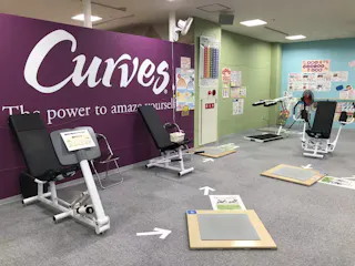 カーブス 日南山形屋店の写真3