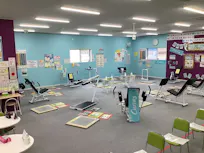 カーブス 日高パーク店の画像