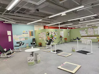 カーブス イオンフードスタイル神戸学園店の写真3