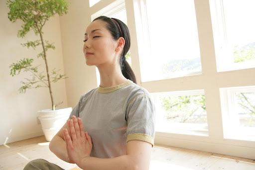 マインドフルネス瞑想とは？効果とやり方、注意点